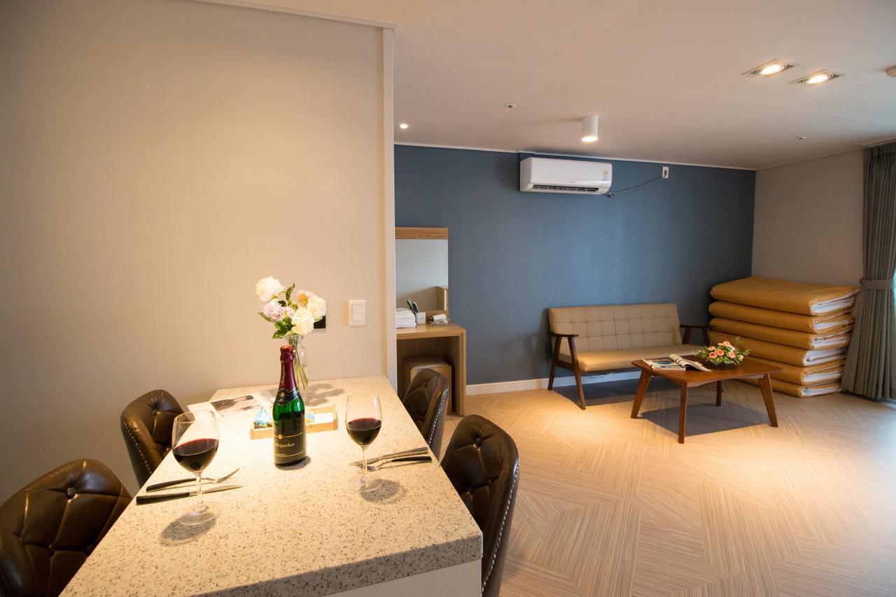 Lium Spa Hostel Joszu Kültér fotó
